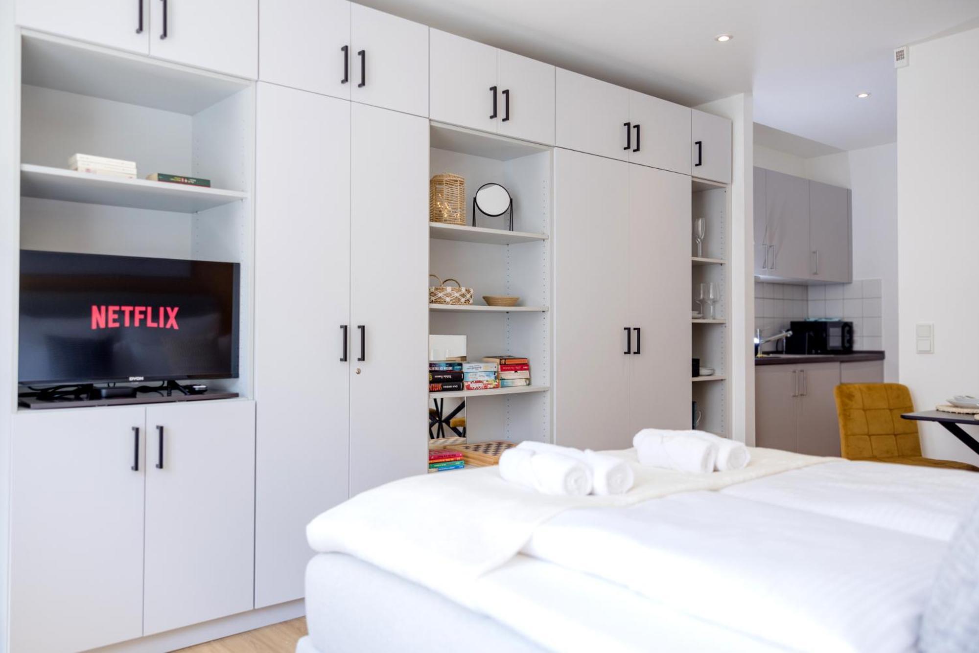 Lumen Homes - Altstadt-Studio Direkt Im Zentrum, Kueche, Netflix, Oeffentlicher Parkplatz Ums Eck Ingolstadt Eksteriør bilde