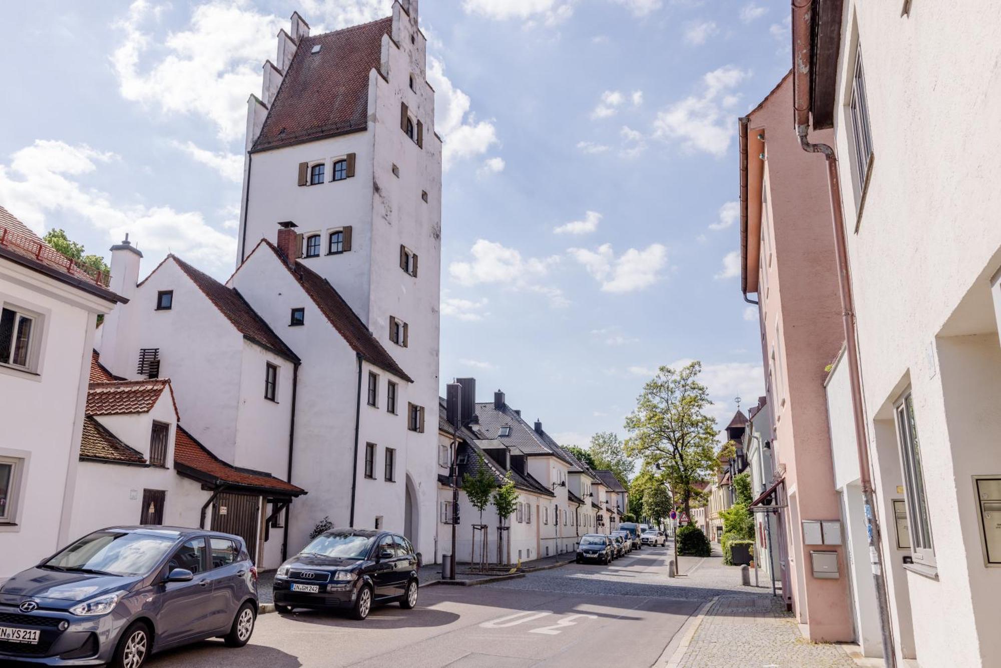 Lumen Homes - Altstadt-Studio Direkt Im Zentrum, Kueche, Netflix, Oeffentlicher Parkplatz Ums Eck Ingolstadt Eksteriør bilde