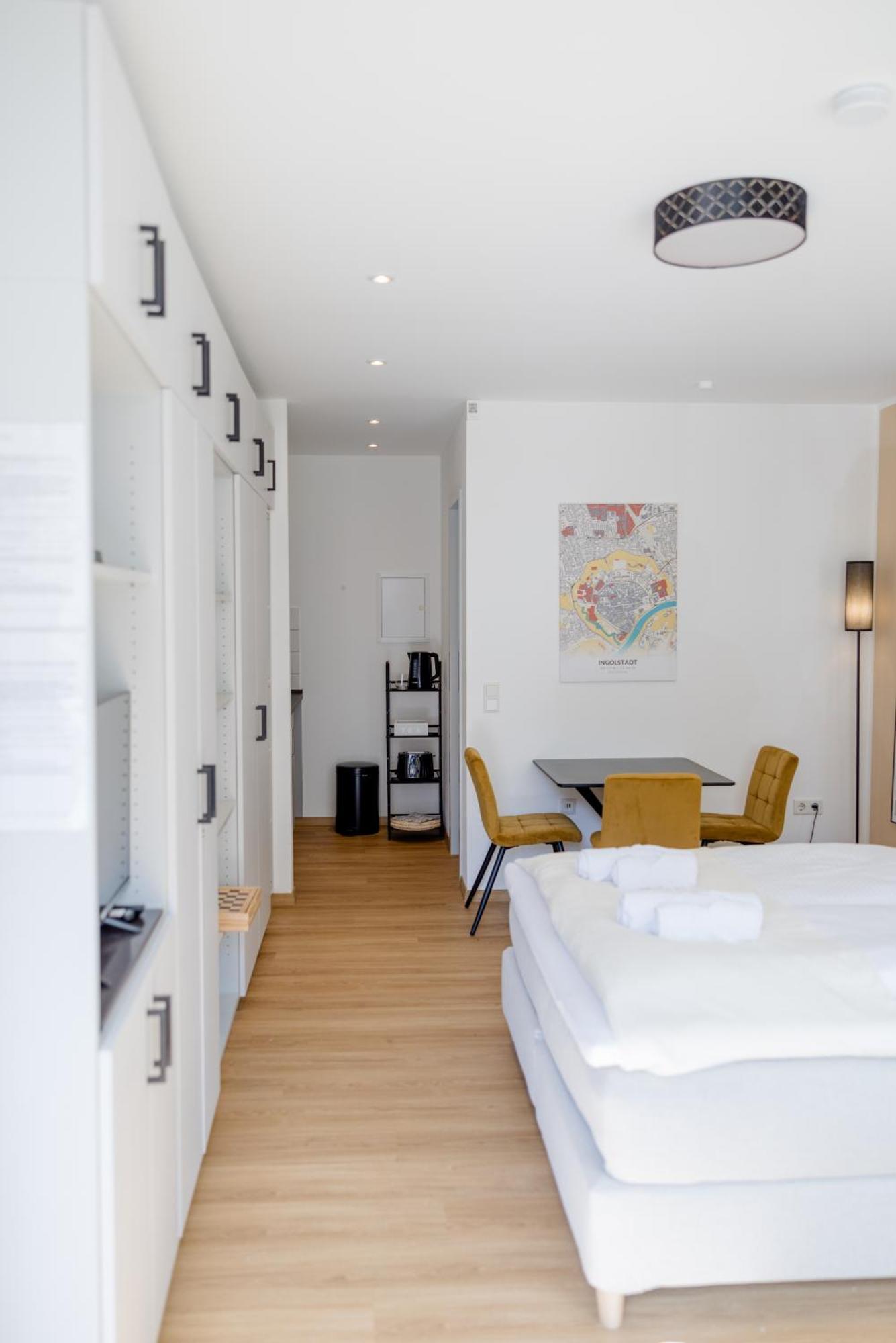 Lumen Homes - Altstadt-Studio Direkt Im Zentrum, Kueche, Netflix, Oeffentlicher Parkplatz Ums Eck Ingolstadt Eksteriør bilde