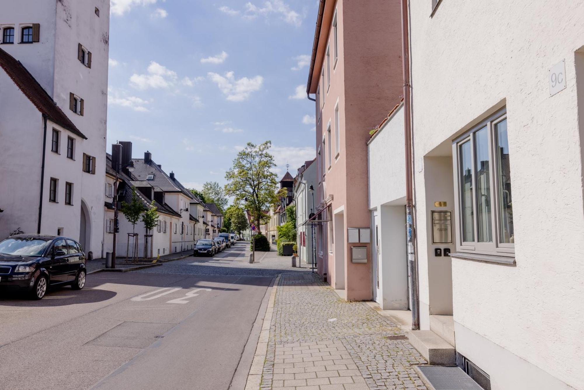 Lumen Homes - Altstadt-Studio Direkt Im Zentrum, Kueche, Netflix, Oeffentlicher Parkplatz Ums Eck Ingolstadt Eksteriør bilde
