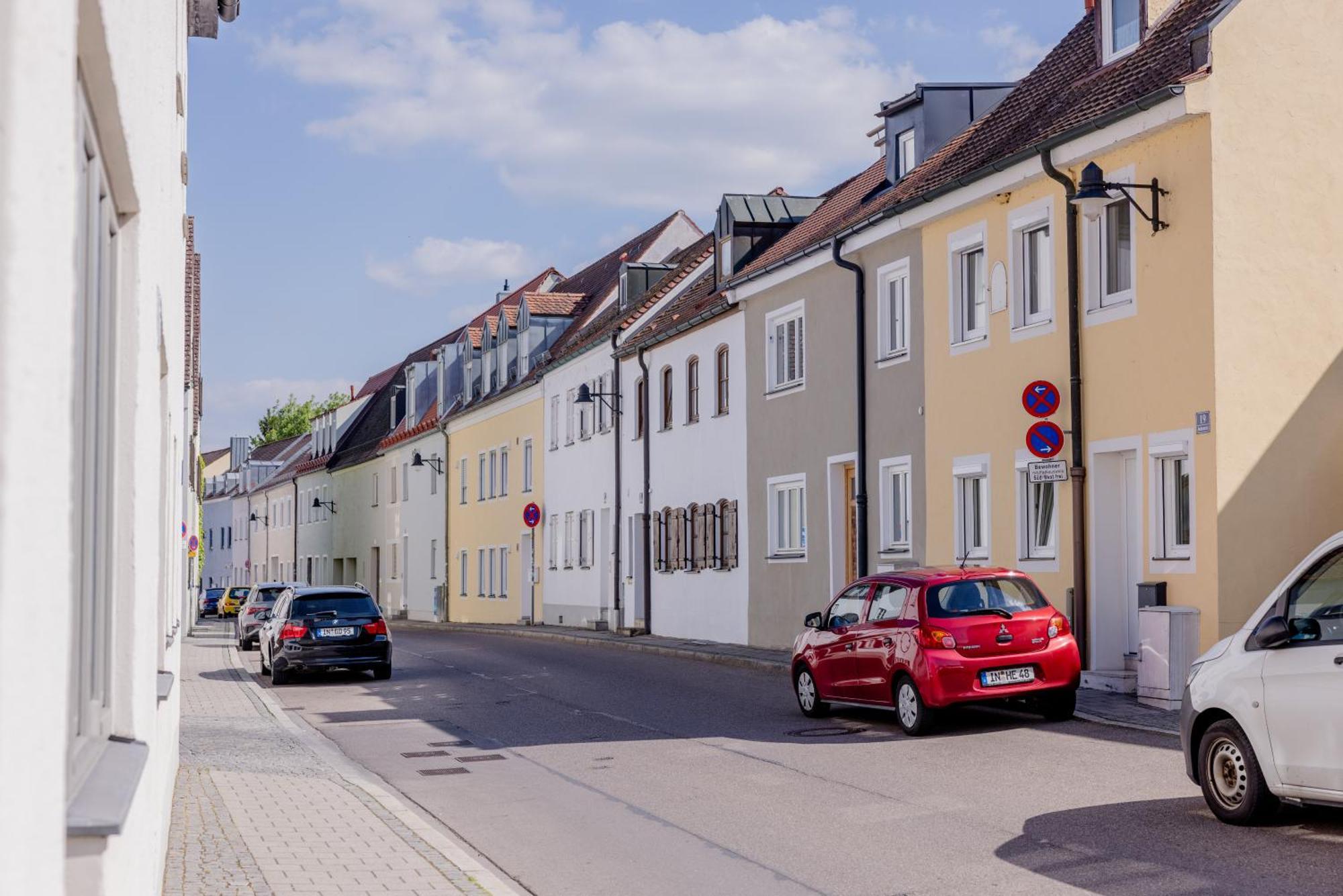 Lumen Homes - Altstadt-Studio Direkt Im Zentrum, Kueche, Netflix, Oeffentlicher Parkplatz Ums Eck Ingolstadt Eksteriør bilde